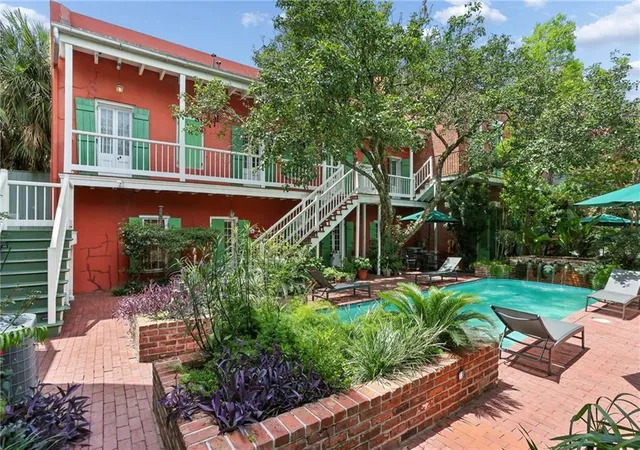 1022-st-peter-st-203-new-orleans-la-70116/hzid_b2cc2ab2