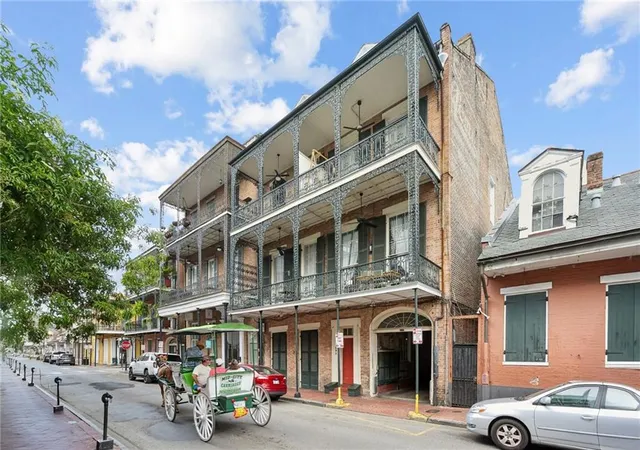 831-st-louis-st-i-new-orleans-la-70112/hzid_2711ec95