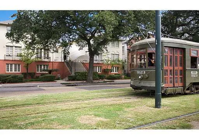 4239-st-charles-ave-j-new-orleans-la-70115/hzid_33a571fc