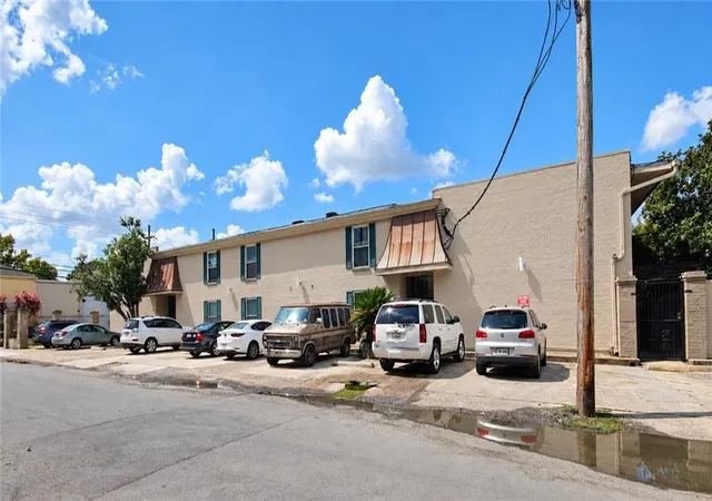 7522-benjamin-st-110-new-orleans-la-70118/hzid_ad279c9a