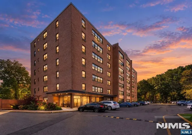 2348-linwood-ave-1k-fort-lee-nj-07024/hzid_ca5842e7