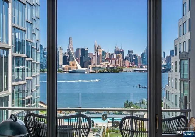 9-ave-at-port-imperial-712-west-new-york-nj-07093/hzid_b9618c5d