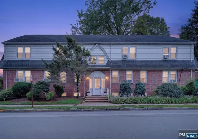 215-terrace-ave-hasbrouck-heights-nj-07604/hzid_9cfd4949
