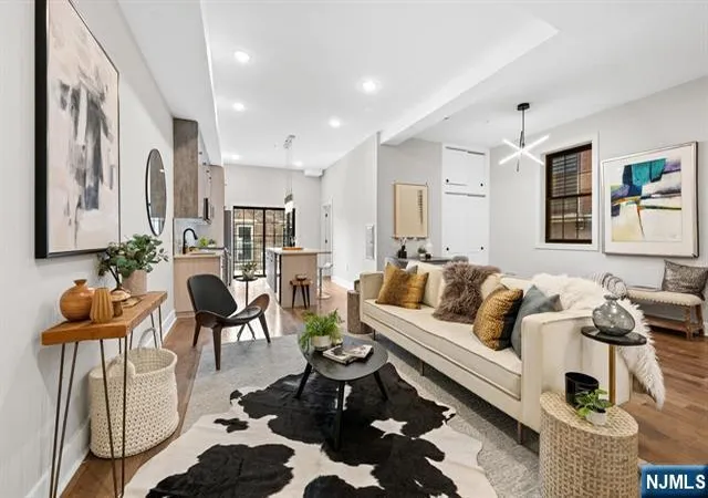 545-palisade-ave-2-jersey-city-nj-07307/hzid_8e5f381c