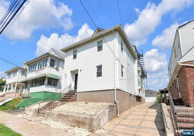 135-23rd-avenue-paterson-nj-07513/hzid_6618d119