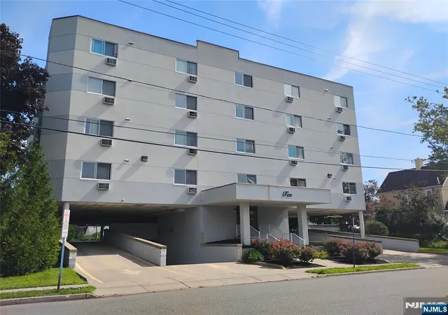 10-orchard-st-3f-hackensack-nj-07601/hzid_67a15f94