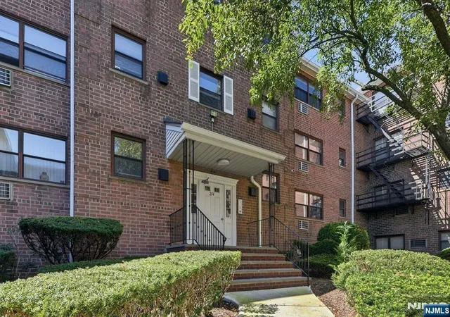 214-prospect-ave-143c-hackensack-nj-07601/hzid_7c0b8c88