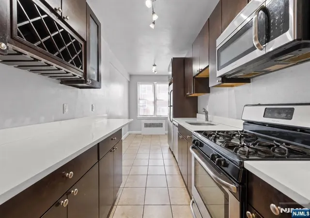 2520-kennedy-blvd-203-jersey-city-nj-07304/hzid_2c20ab5e