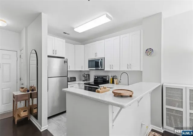 26-ave-at-port-imperial-313-west-new-york-nj-07093/hzid_02b41c29