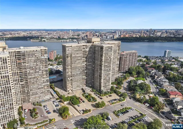 200-winston-dr-1502-cliffside-park-nj-07010/hzid_781ca5fb