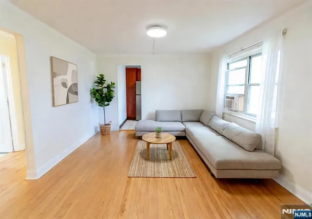 370-esplanade-21-hackensack-nj-07601/hzid_2fed795f