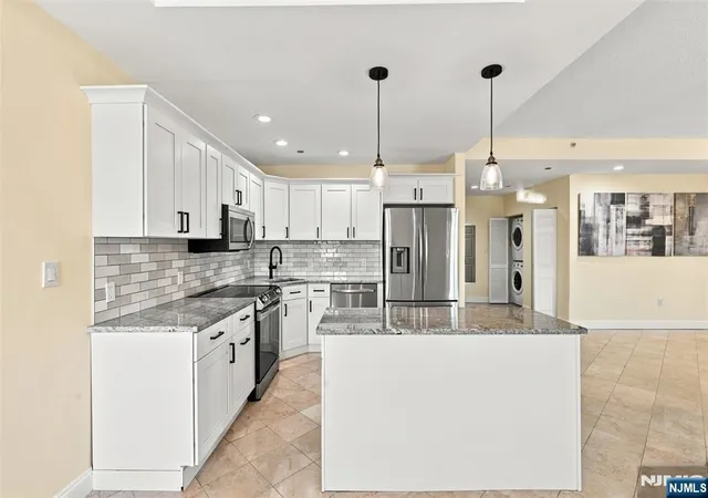 399-11th-street-206-palisades-park-nj-07650/hzid_36787d63