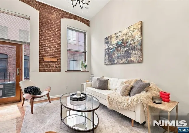 1015-grand-st-3d-hoboken-nj-07030/hzid_3388fa9c