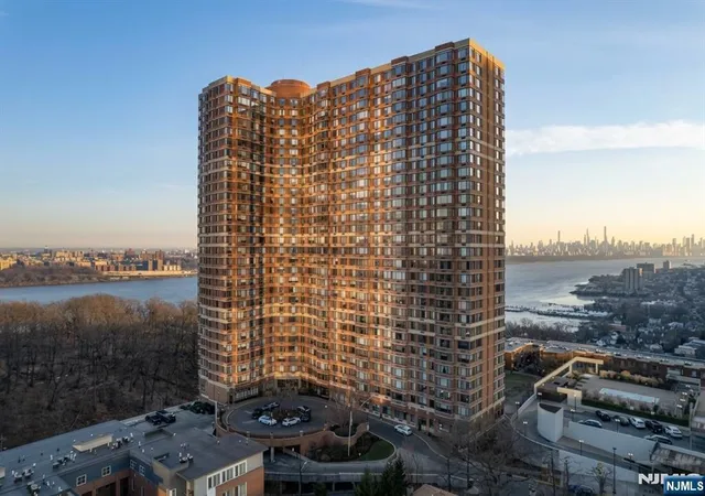 100-old-palisade-rd-1801-fort-lee-nj-07024/hzid_3fa77a3d