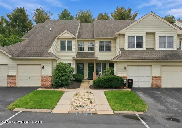 112-lindfield-cir-macungie-pa-18062/hzid_454f7d6b