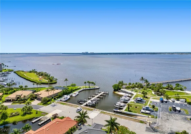 11921-seabreeze-cvs-ln-104-fort-myers-fl-33908/hzid_fe7631e7
