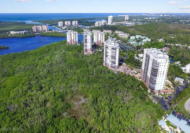 455-cvs-tower-dr-903-naples-fl-34110/hzid_d9929822