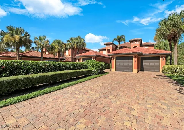 10049-heather-ln-101-naples-fl-34119/hzid_a5cbf70b