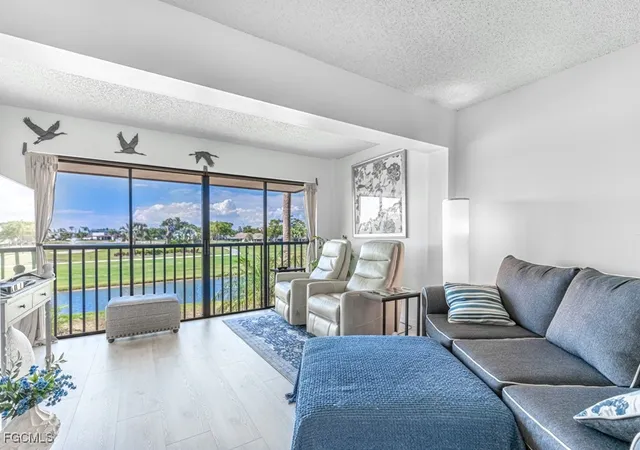 7410-lake-breeze-dr-208-fort-myers-fl-33907/hzid_ef5c6630