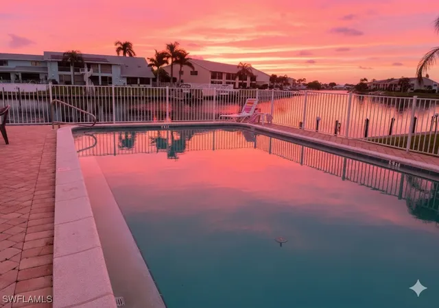 3703-se-10th-ave-7-cape-coral-fl-33904/hzid_1fc4ebad