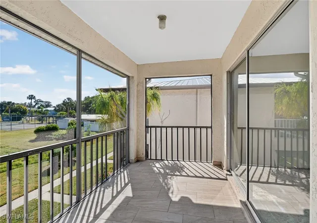16031-dublin-cir-204-fort-myers-fl-33908/hzid_9fd58ada