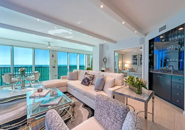 7515-pelican-bay-blvd-9c-naples-fl-34108/hzid_282701c0