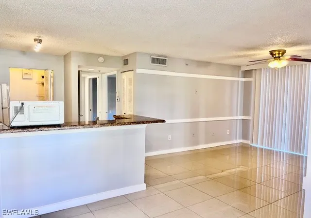 1185-wildwood-lakes-blvd-101-naples-fl-34104/hzid_0b4eb660