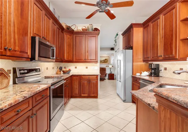 5893-three-iron-dr-1604-naples-fl-34110/hzid_d73a4231