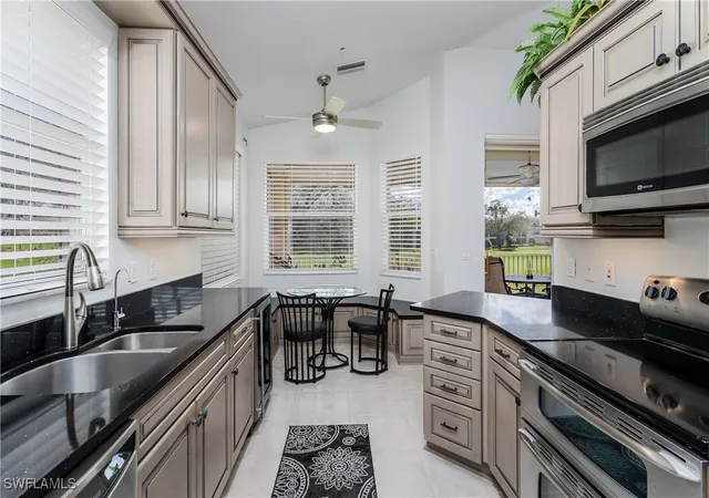 640-lalique-cir-405-naples-fl-34119/hzid_8efe56f3