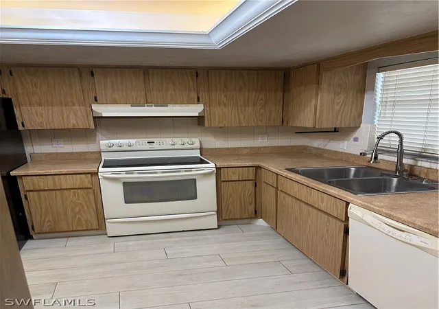 4955-pepper-cir-b206-naples-fl-34113/hzid_eb7b1e87