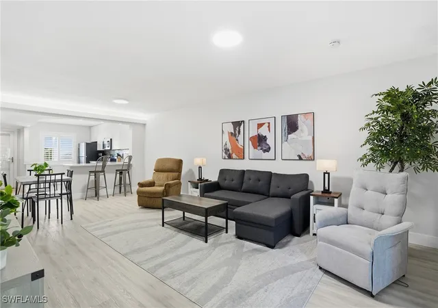 7797-esmeralda-way-k102-naples-fl-34109/hzid_c515788e