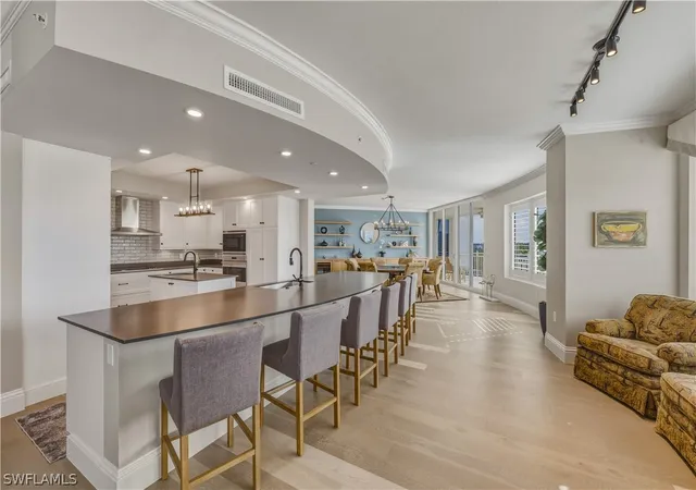 13665-vanderbilt-dr-501-naples-fl-34110/hzid_eddff48e