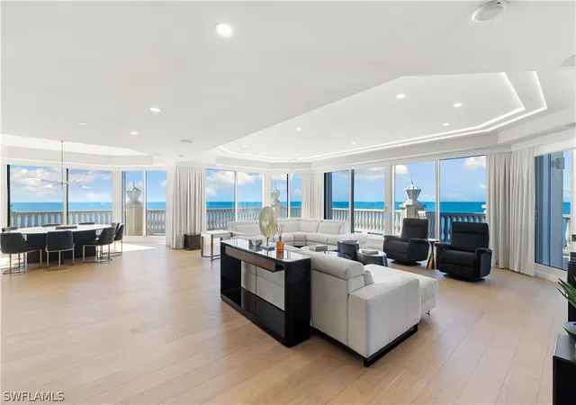 4021-gulf-shore-blvd-n-11-naples-fl-34103/hzid_e2a54004