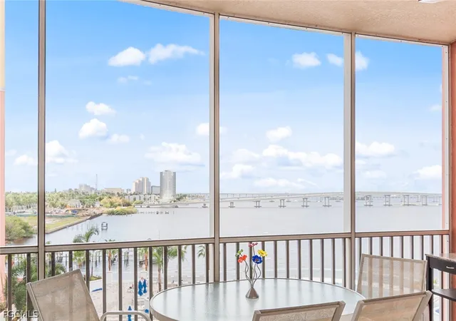 2745-1st-street-603-fort-myers-fl-33916/hzid_2edd2da5