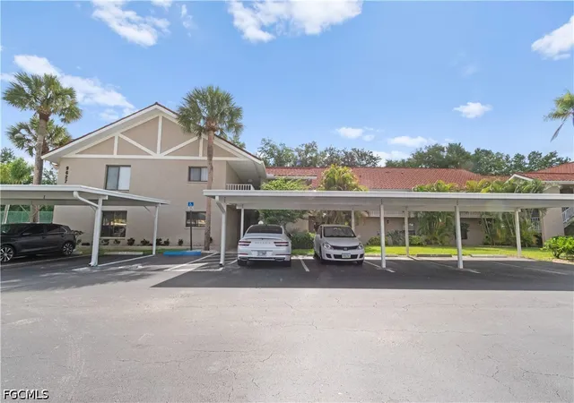 9627-eaton-gdns-ln-101-fort-myers-fl-33919/hzid_311d41a3