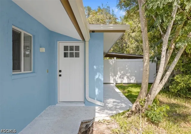 817-819-indiana-ave-fort-myers-fl-33919/hzid_c95a11c4