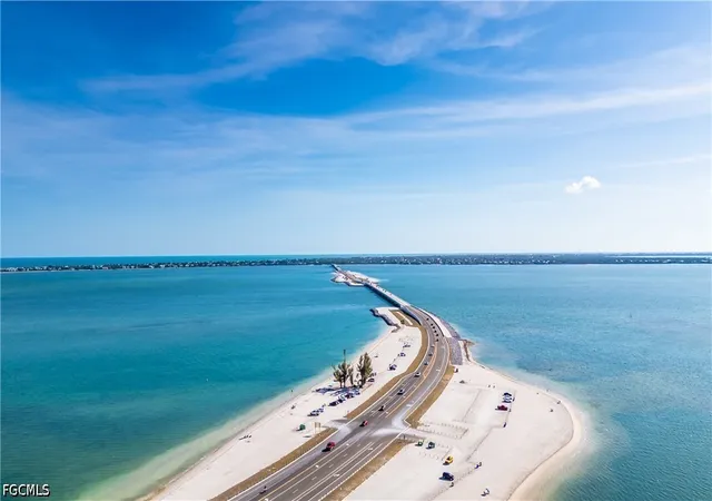 16881-davis-rd-723-fort-myers-fl-33908/hzid_a67ae672