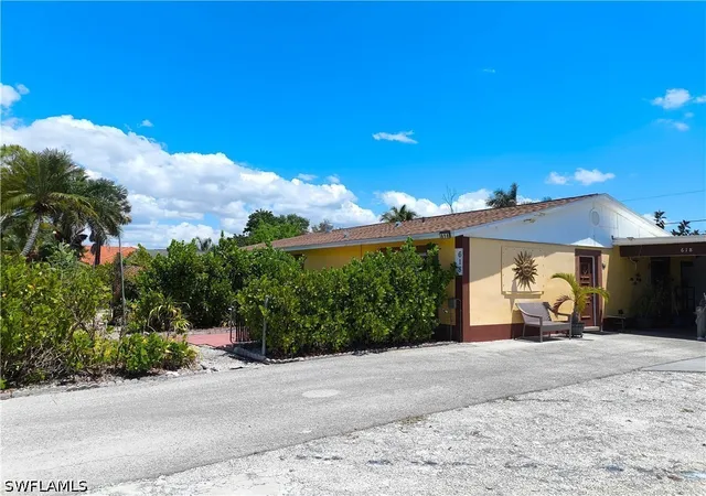 618-107th-avenue-n-naples-fl-34108/hzid_db1d4d55