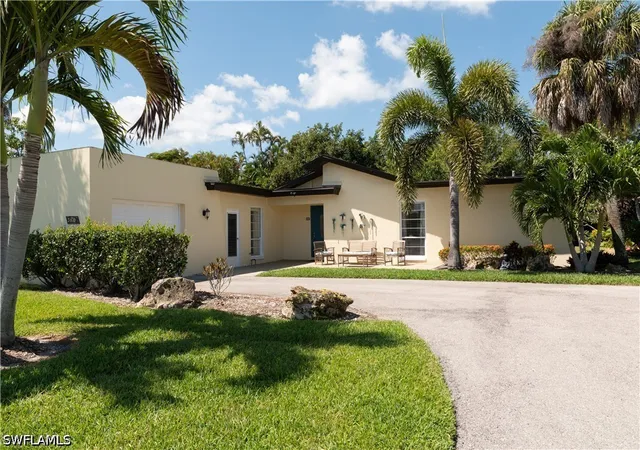 3810-estero-bay-ln-f6-naples-fl-34112/hzid_3a544b52