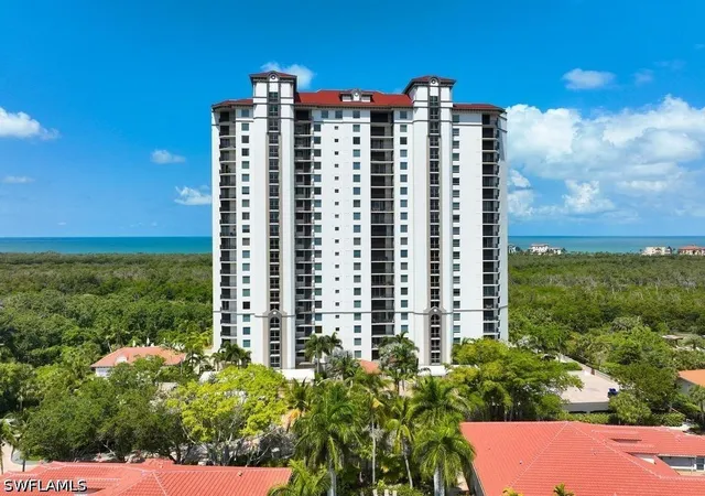 7225-pelican-bay-blvd-203-naples-fl-34108/hzid_f155869f
