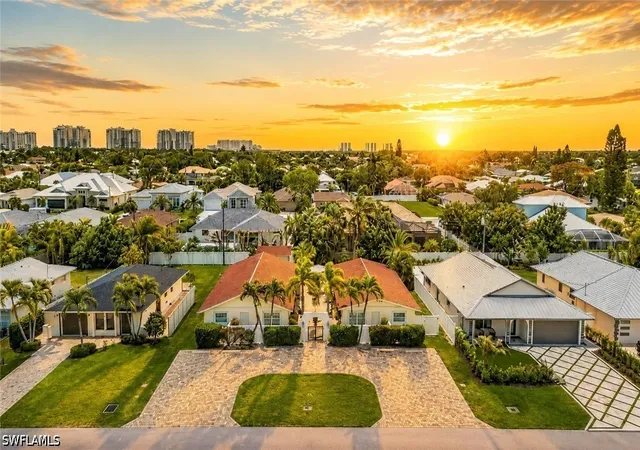 559-105th-avenue-n-naples-fl-34108/hzid_5acf44e8