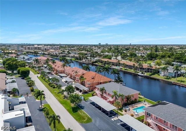 4550-se-5th-place-202-cape-coral-fl-33904/hzid_344667d0