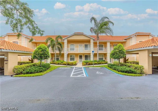 26670-rosewood-pointe-dr-201-bonita-springs-fl-34135/hzid_dca98bf7