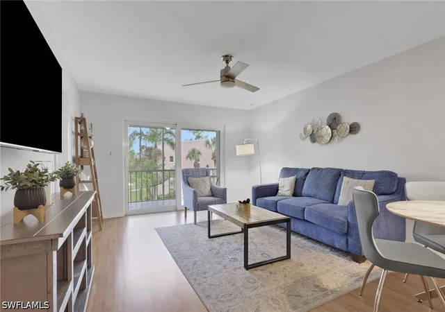 170-turtle-lake-ct-309-naples-fl-34105/hzid_e54bb64d