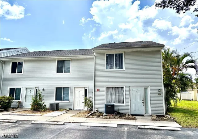 13160-kings-point-dr-2-fort-myers-fl-33919/hzid_73d901b2