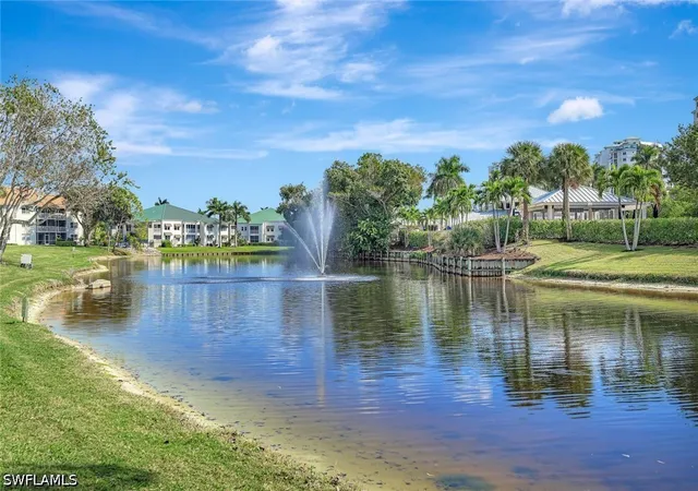 340-horse-crk-dr-207-naples-fl-34110/hzid_f47e2d30
