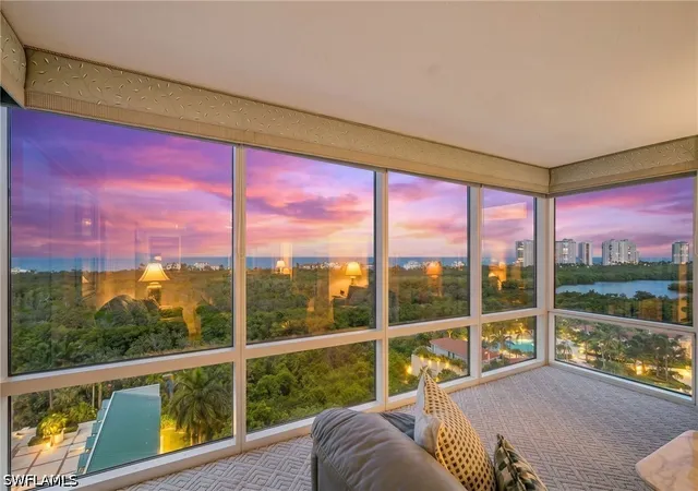 7515-pelican-bay-blvd-10d-naples-fl-34108/hzid_2b24273e