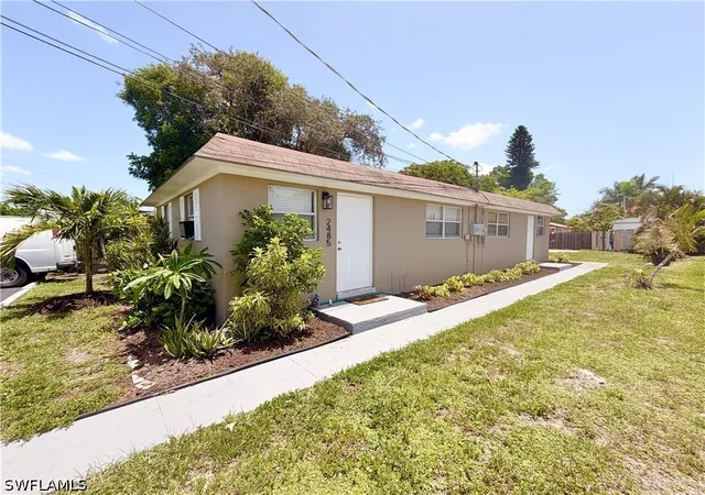 2485-bayside-st-naples-fl-34112/hzid_d117523b