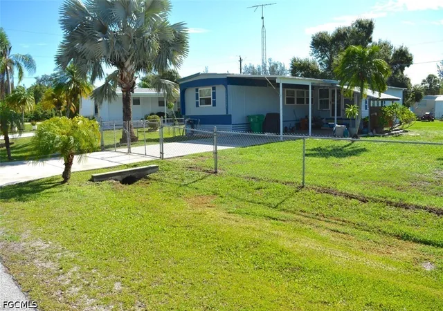 15266-circle-dr-punta-gorda-fl-33955/hzid_4e5d5742