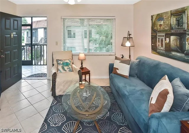 4309-27th-court-sw-202-naples-fl-34116/hzid_c0e47cc3